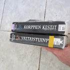 KORPPIEN KESTIT & VATAISTUINPELI ; GEORGE R.R,MARTIN - pikkukuva 3