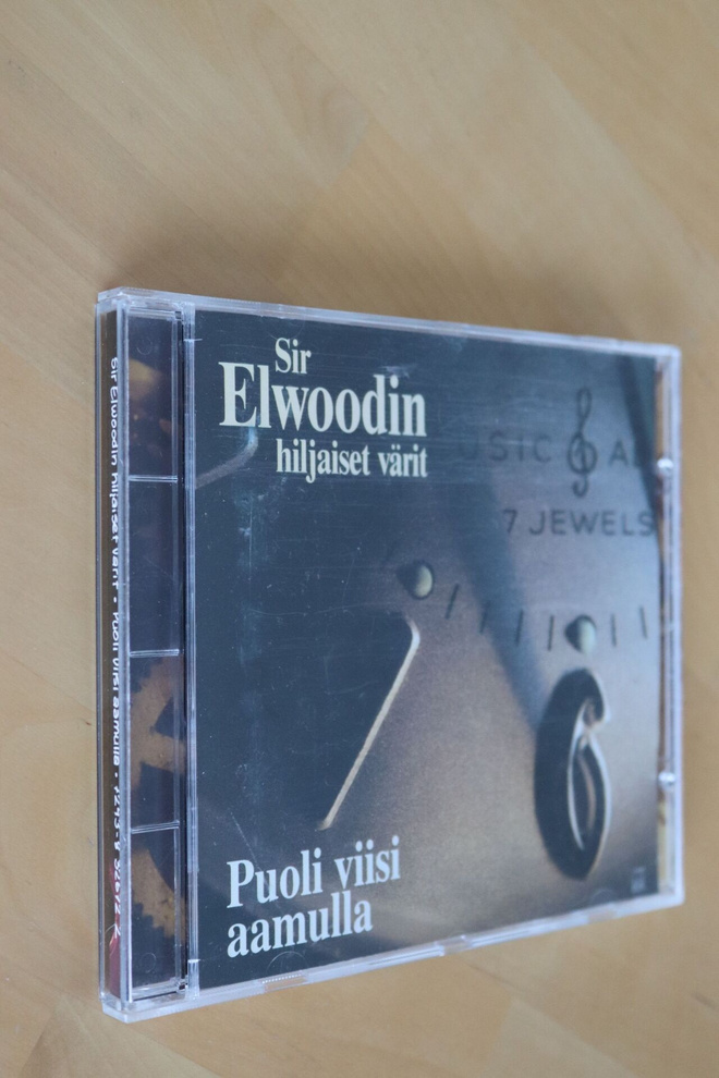 CD Sir Elwoodin hiljaiset värit : Puoli viisi aamulla
