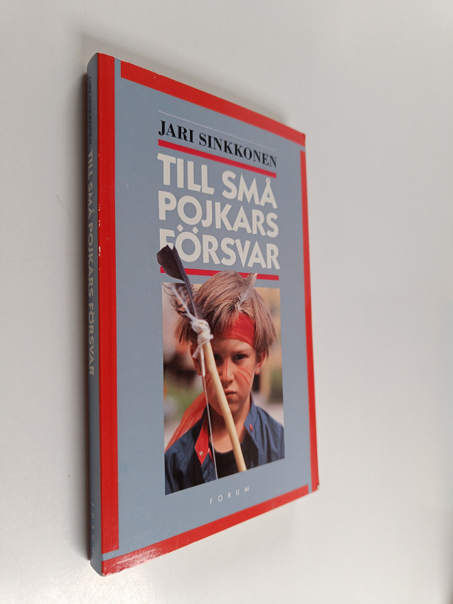 Jari Sinkkonen : Till små pojkars försvar