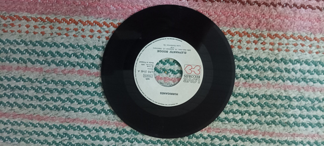 Hurriganes single Elephants'boogie
