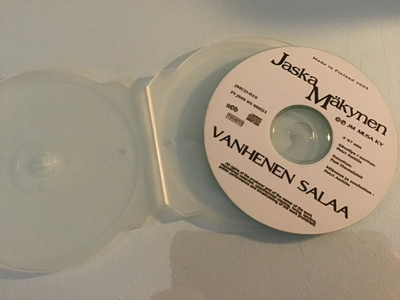 Jaska Mäkynen . Vanhenen salaa CDS single