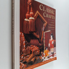 Jacqui Hurst : Classic crafts : a practical compendium of... - pikkukuva 1