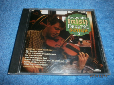 FAVOURITE IRISH DRINKING SONGS 2     -   CD