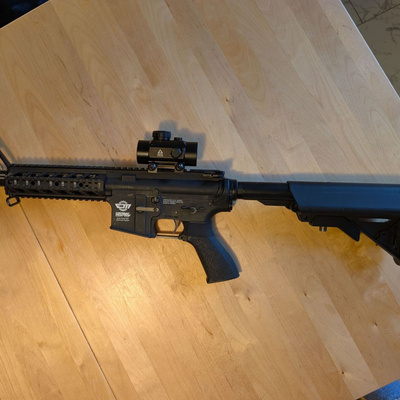 Airsoft TR15 Raider L + kattava paketti