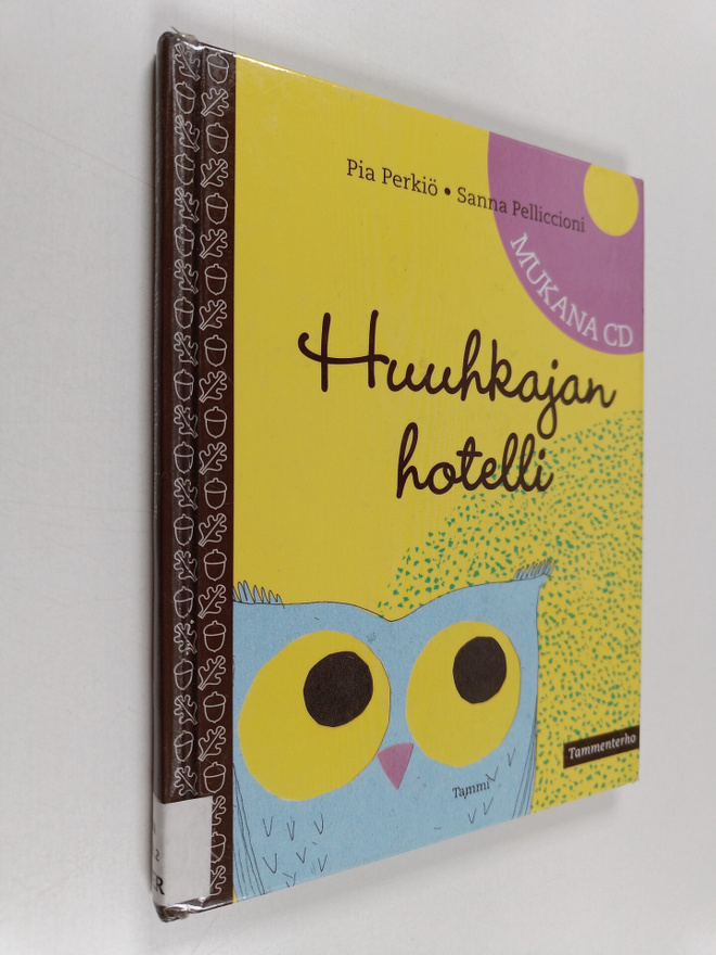 Sanna Pelliccioni ym. : Huuhkajan hotelli