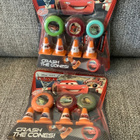2 x DISNEY PIXAR CARS 2 - WHEELIS (CRASH THE CONES!) UUDET - pikkukuva 1