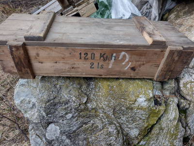Ammuslaatikko 120mm KRH/2 laukauksen m.1941