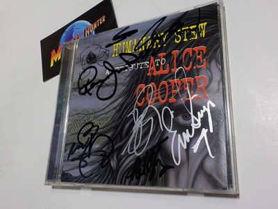 A TRIBUTE TO ALICE COOPER CD KYMMENELLÄ NIMMARILLA