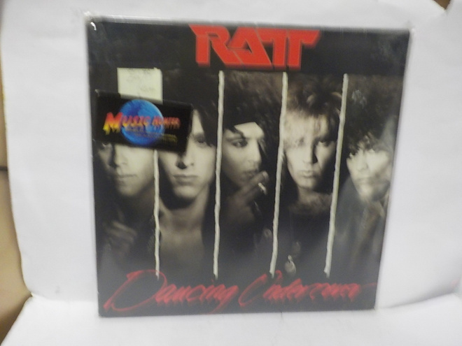 RATT - DANCING UNDERCOVER EX+/VG++ EU 1986 LP