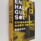 Chimamanda Ngozi Adichie : En halv gul sol - pikkukuva 1