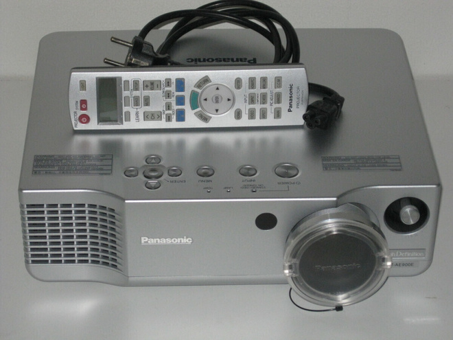 Panasonic PT-AE900E HD projector