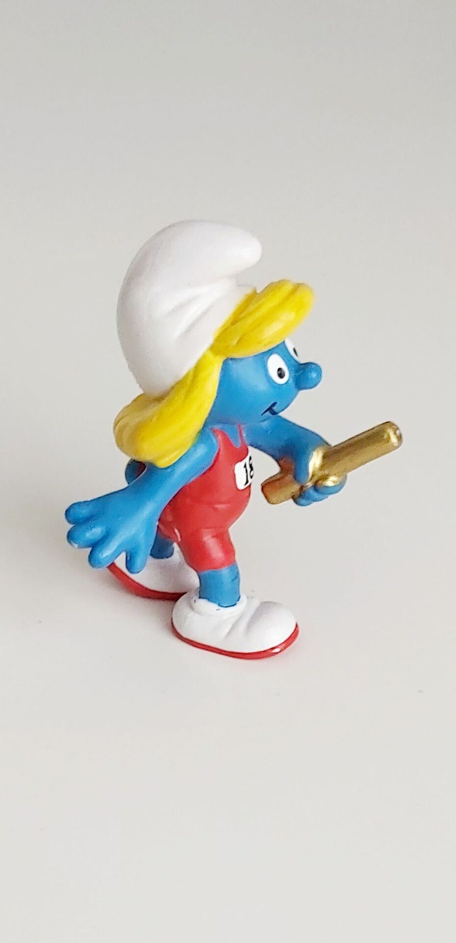 Peyo Schleich  VIESTIJUOKSIJA-SMURFFI
