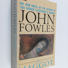John Fowles : A Maggot - pikkukuva 1
