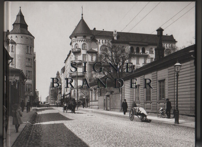 Signe Brander : 1869-1942 : Helsingin valokuvaaja, yvk, K4