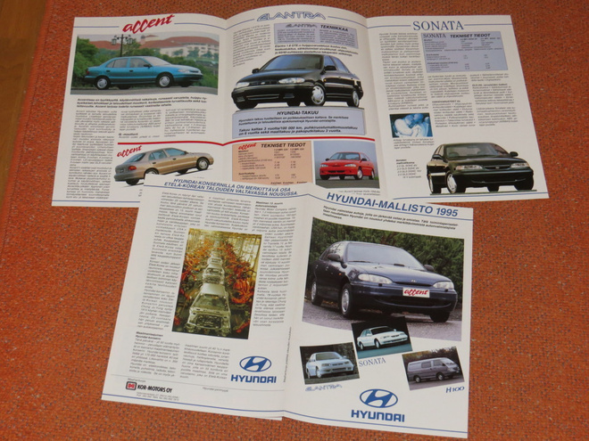 1995 Hyundai mallisto esite - KUIN UUSI - suom