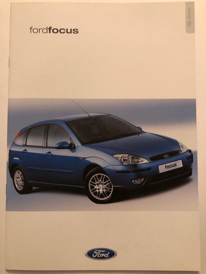 Myyntiesite - Ford Focus - 10/2001