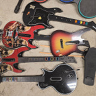 4kpl Guitar Hero kitaroita + rummut korjattavaksi - pikkukuva 2