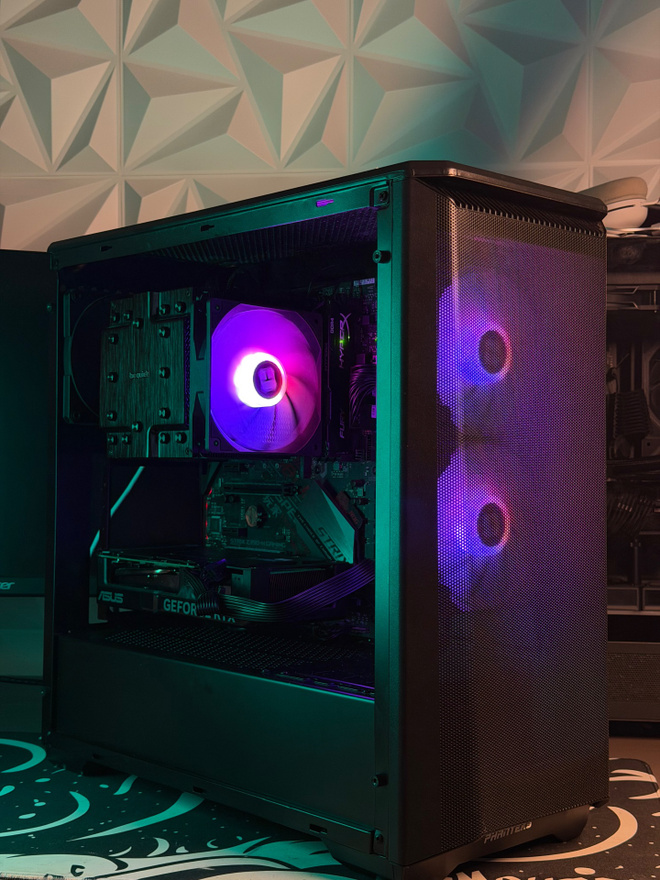 Pelitietkone RTX 4060 / i9