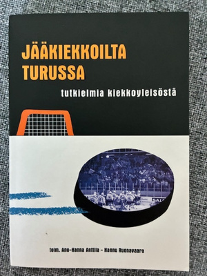 Jääkiekkoilta Turussa kirja