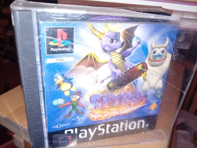 PS1 Spyro : Year of the Dragon ( SIS POSTIKULU