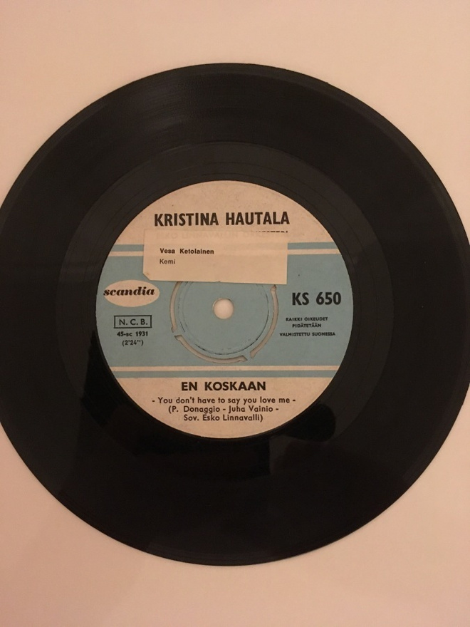 (7") Kristiina Hautala - En koskaan / Divarin helmi