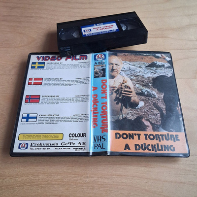 Kauhujen kylä VHS