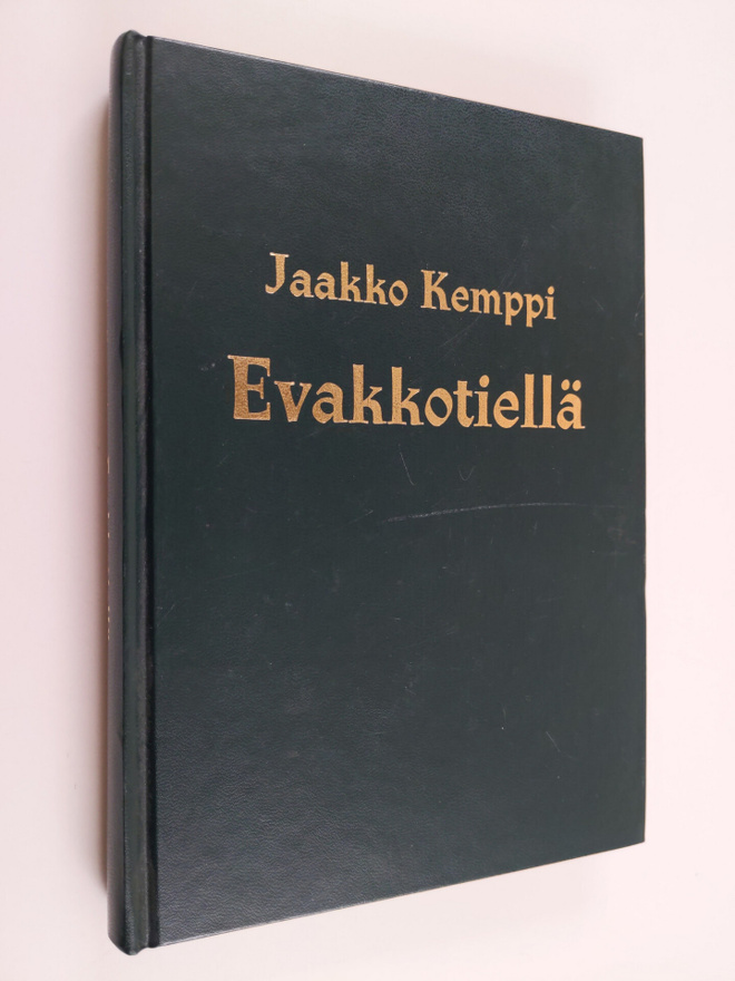 Jaakko Kemppi : Evakkotiellä