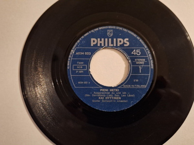 KAI HYTTINEN - PIENI HETKI 7 " ( FAZER 1971 )