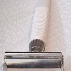 Vanha 1960-1970 luvun Gilette Slim Twist partahöylä - pikkukuva 1