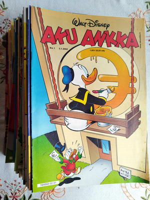 Aku Ankan vuosikerta 2002 (N:ot 1 - 52)