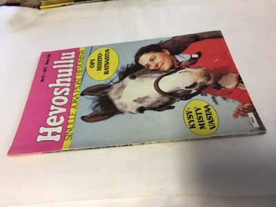 HEVOSHULLU 15/1977 HYVÄ