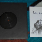 LASTEN HAUTAUSMAA ~ Salaa Tupakalle ~ 7" SINGLE + kortti - pikkukuva 1