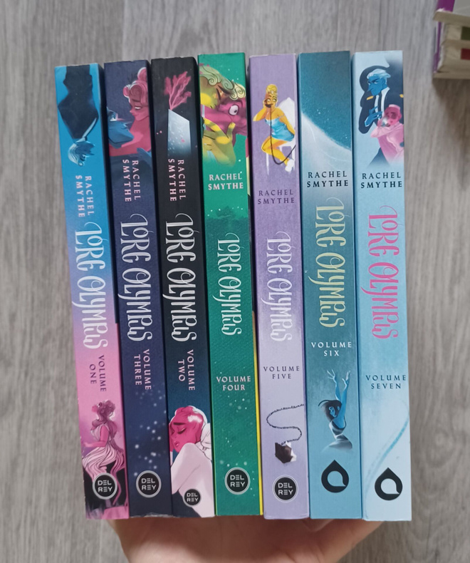 Lore Olympus 1-7 webtoon kirjat (Rachel Smythe)