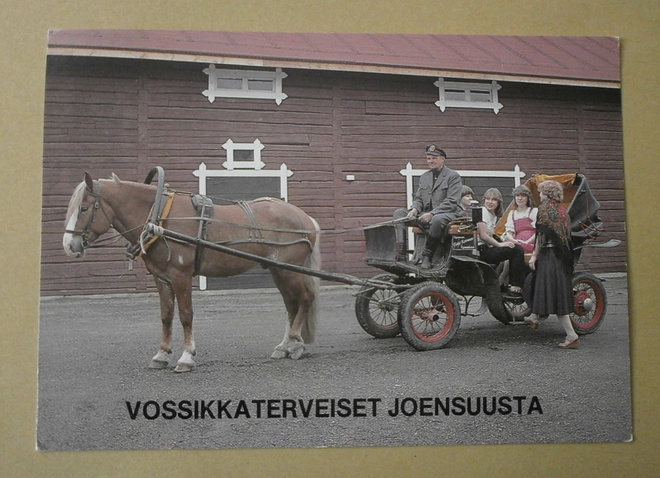 Joensuu, vossikka ja kyytiläisiä, väripk, p. 1996