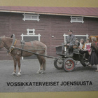 Joensuu, vossikka ja kyytiläisiä, väripk, p. 1996 - pikkukuva 1