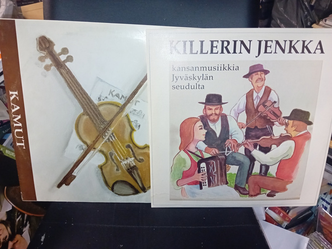 2 KPL LP KANSANMUSIIKKIA JYVÄSKYLÄN SEUDULTA ( SIS POSTIKULU