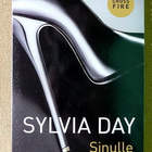 Sylvia Day: Crossfire -sarjaa - pikkukuva 1