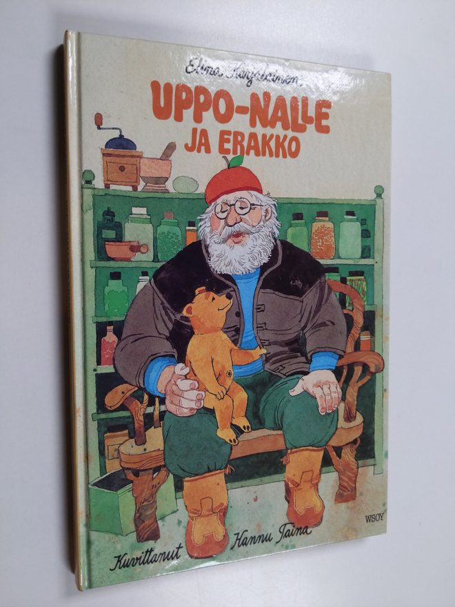 Elina Karjalainen : Uppo-Nalle ja erakko