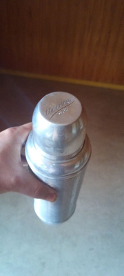 old thermos,looks aluminum