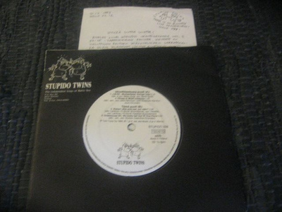 7" - Idioottikeskosia vol. 2 (J.M.K.E, Waltari..)