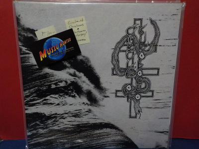 Circle Of Ouroborus – Uskottomien Kirkossa M-/M- LP
