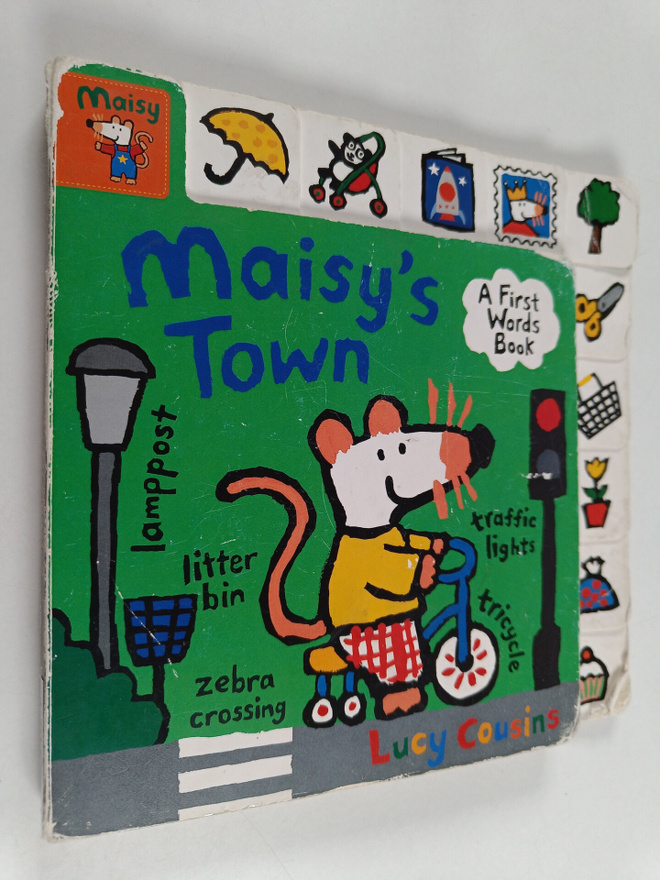 Lucy Cousins : Maisy's town