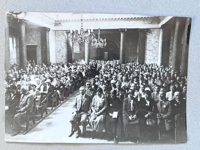 Turun Akatemian Juhlasalissa
