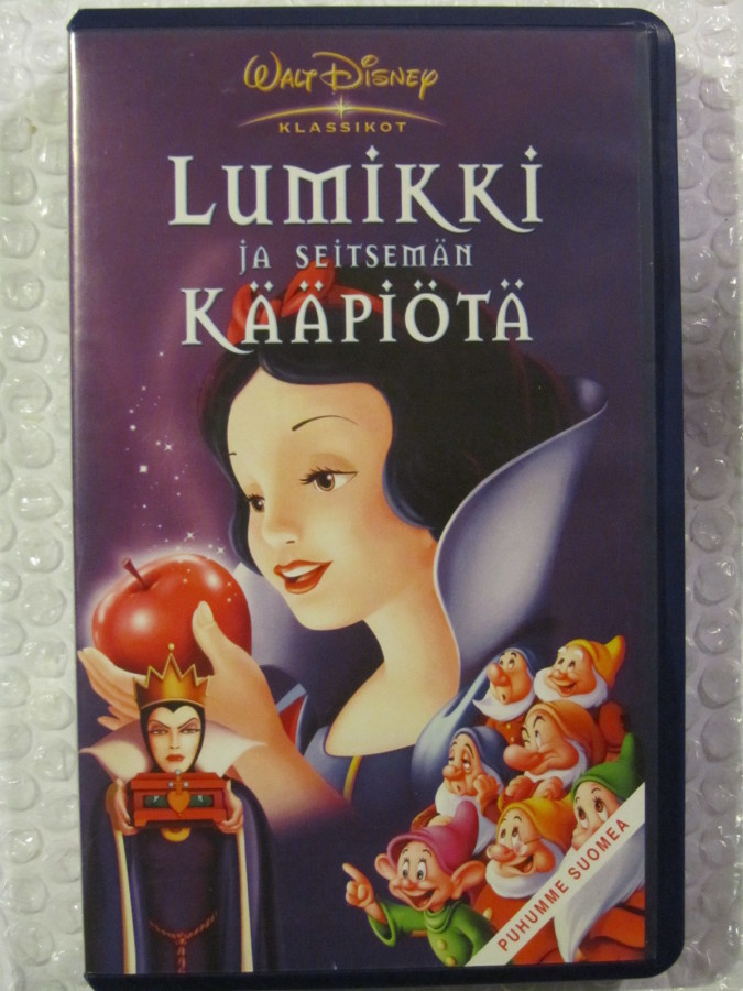 Walt Disney Klassikot • Lumikki ja seitsemän kääpiötä VHS