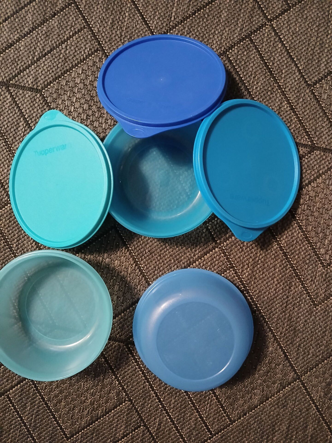 UUSI tupperware mini satelliitti 3 kpl