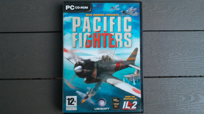 PC CD: Pacific Fighters peli (2004)