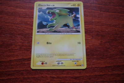 Electrike 63/99 ja Kabuto 67/99, Platinum Arceus 2009 common