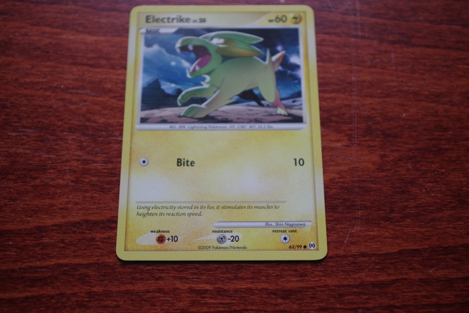 Electrike 63/99 ja Kabuto 67/99, Platinum Arceus 2009 common