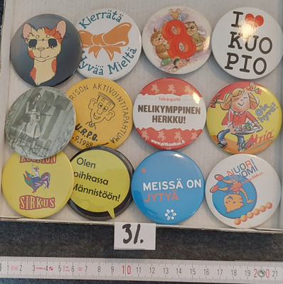 rintamerkki paketti nro 31 : ISO 12 kpl TEKSTI / ISKULAUSE