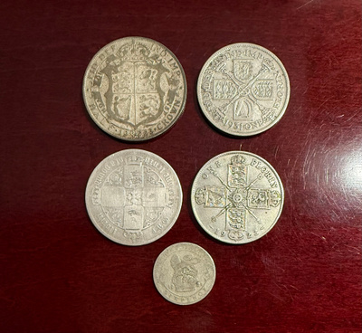 Britannia hopea kolikot